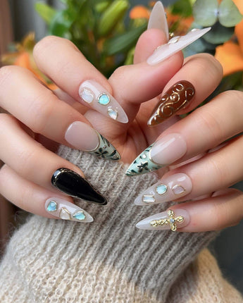 Vintage V - Joyeenails - LX043 - XS / Medium Stiletto