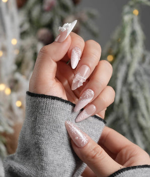 Warm Sweater press-on nails — Misty Nude Pink &