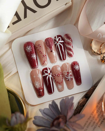Your Gift nails — Classic Red & White by Joyee Nails